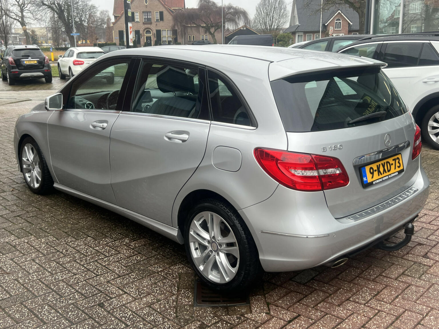 Mercedes-Benz-B-Klasse-12
