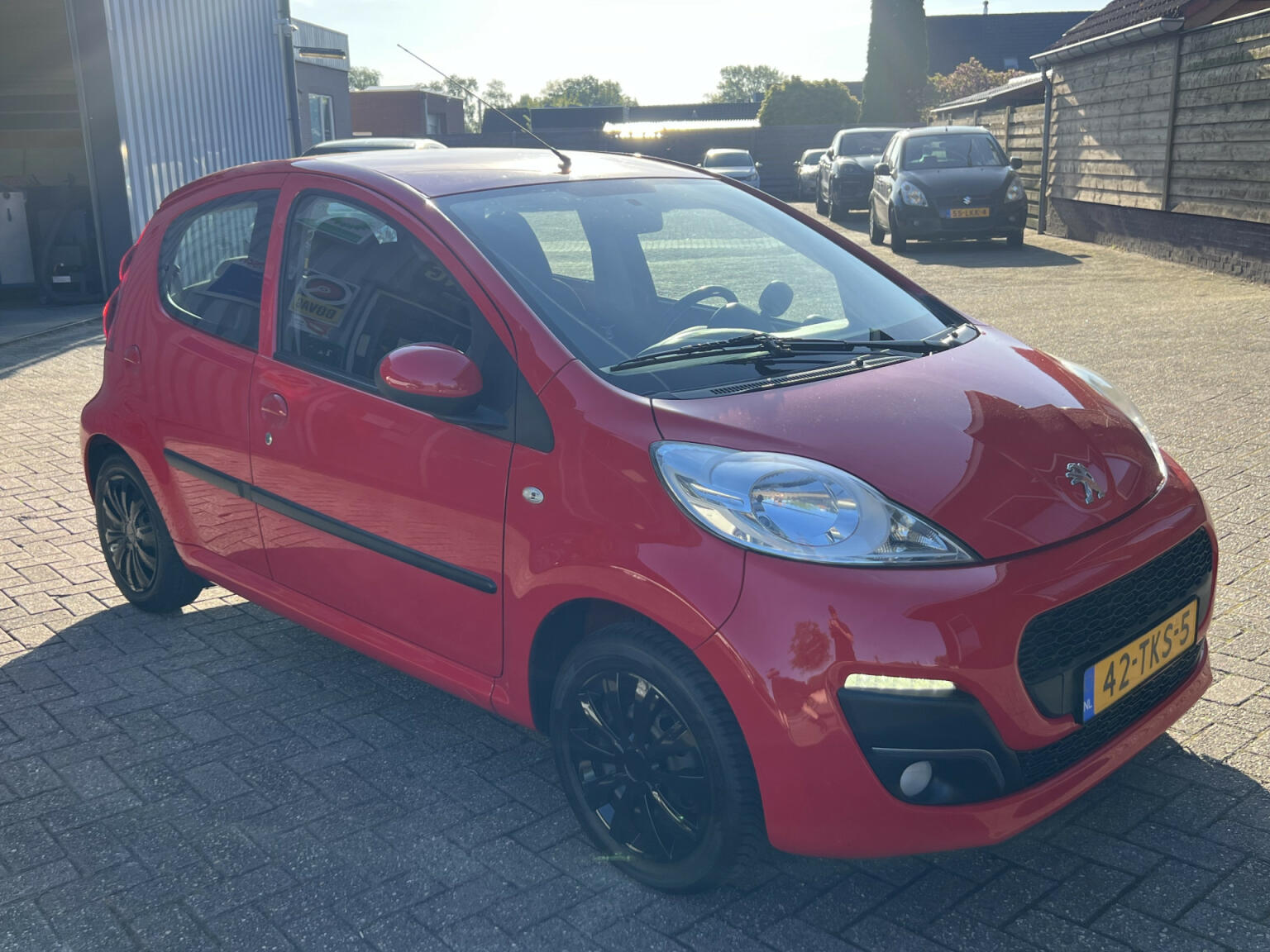 Peugeot-107-12