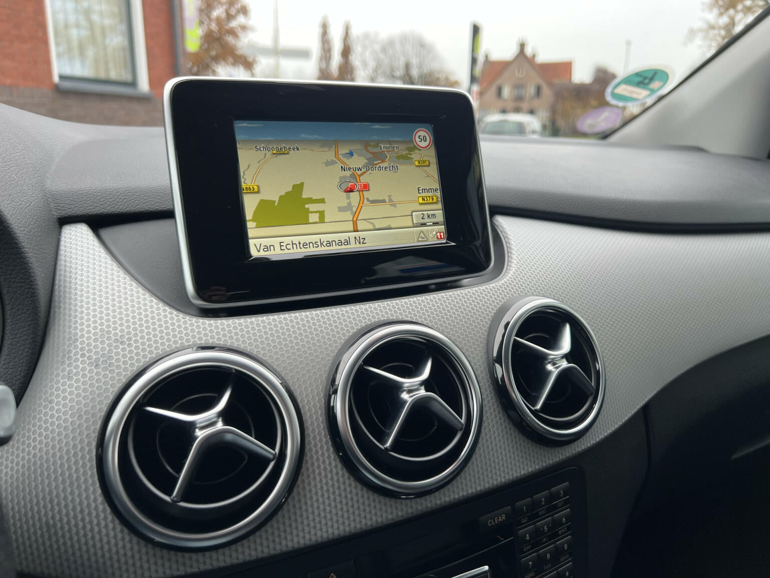 Mercedes-Benz-B-Klasse-16