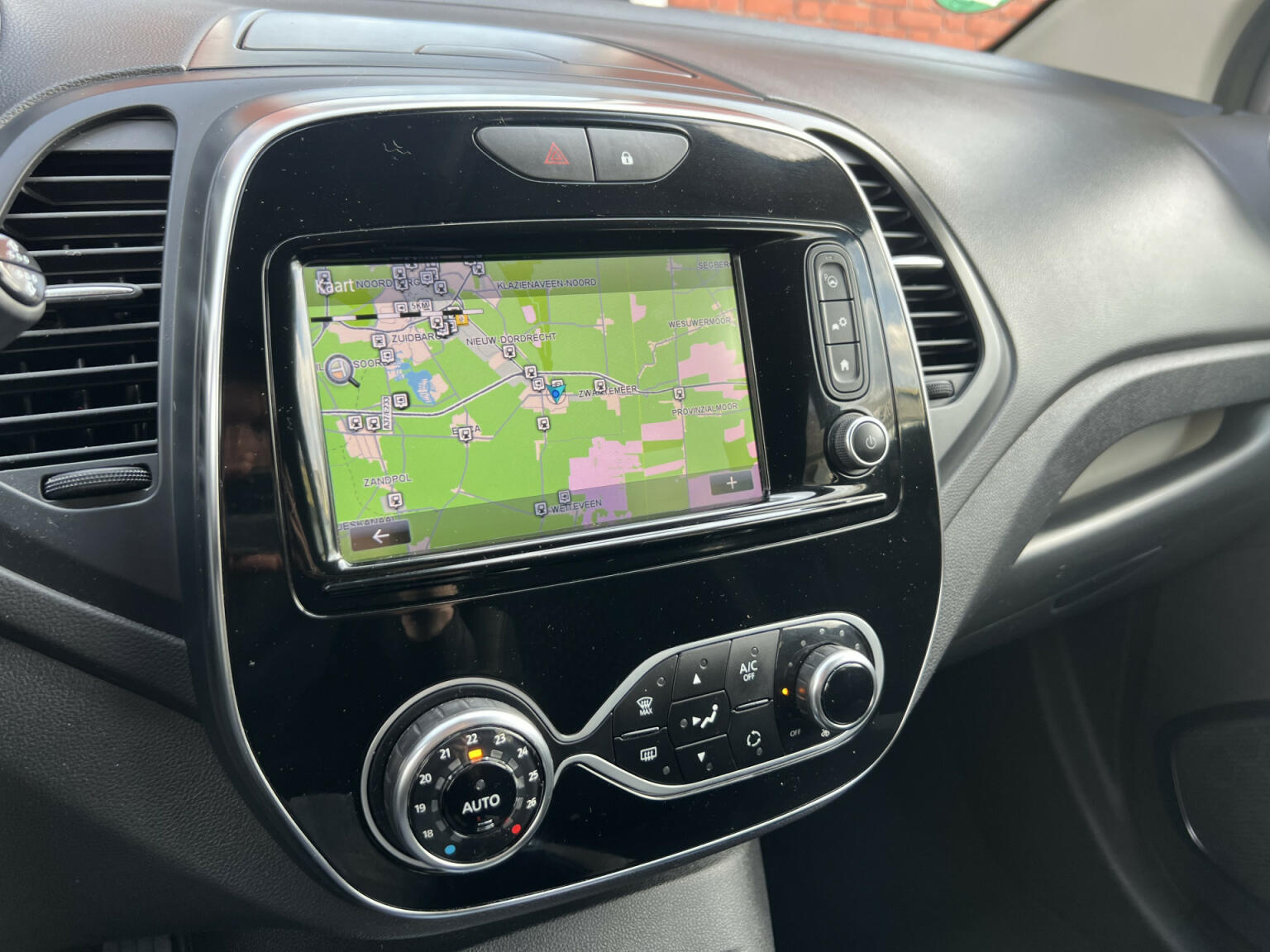 Renault-Captur-17